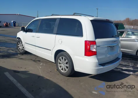 2015 Chrysler Town & Country Touring from USA, damaged, VIN 2C4RC1BG7FR729903